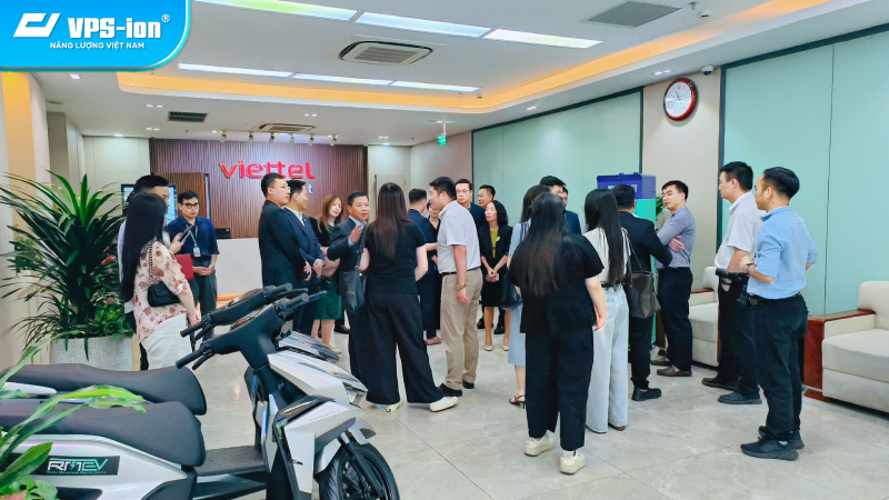 PSG cùng Viettel và Grab trao đổi giải pháp hạ tầng năng lượng xanh